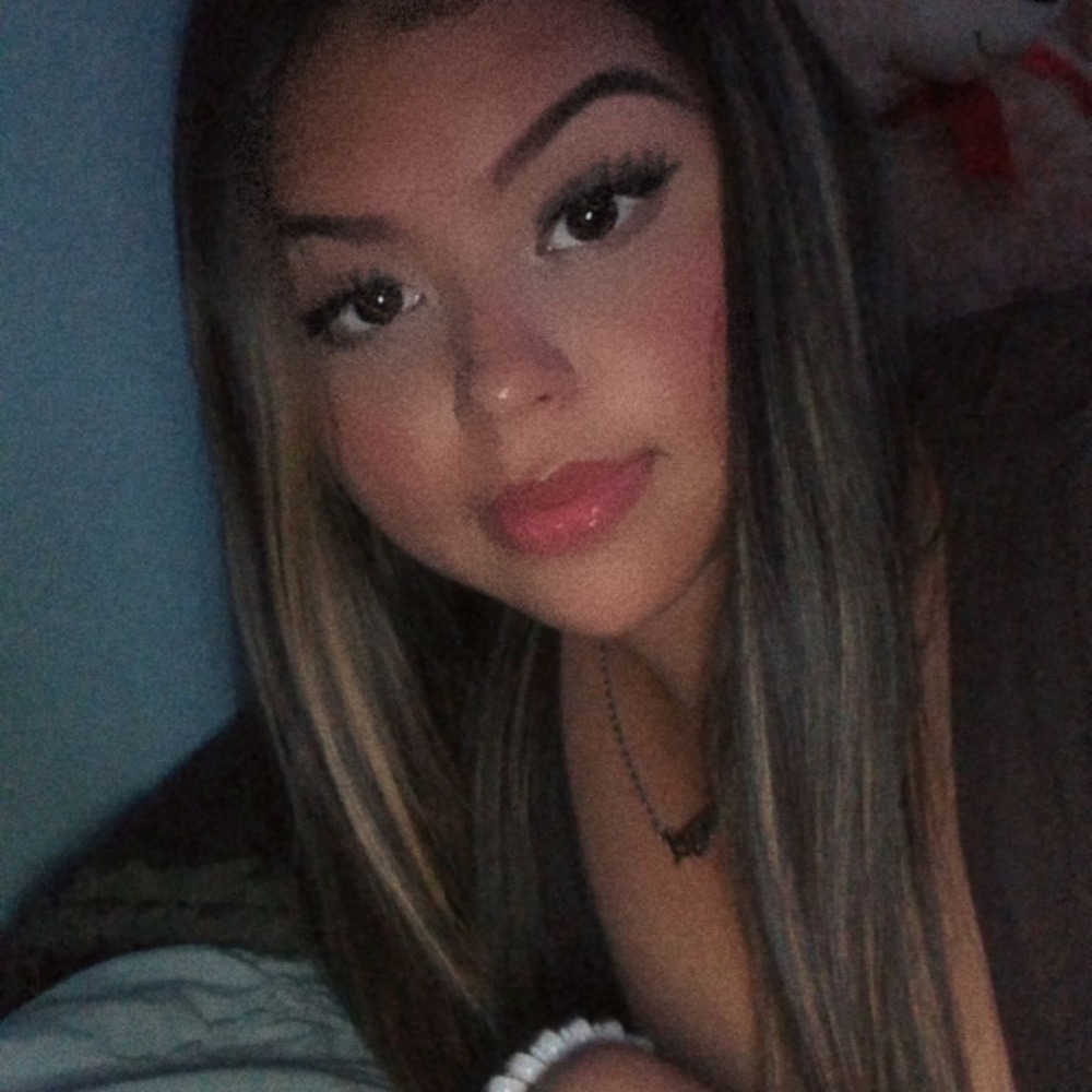 Meet your Posher, Angie